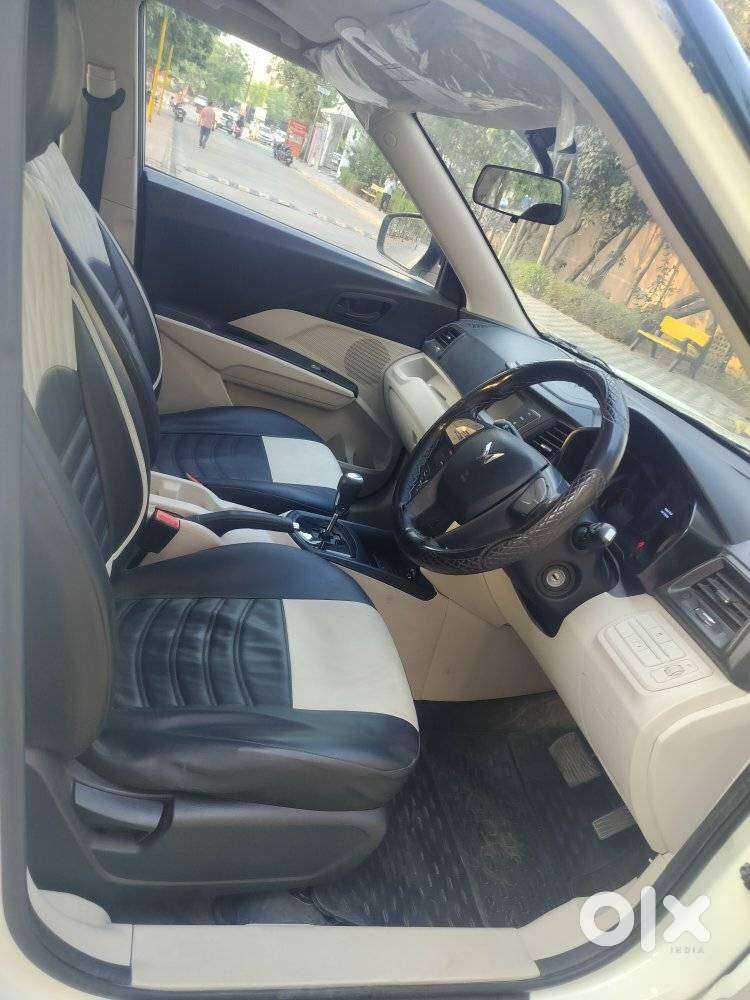 Mahindra Xuv300 1.2 W6 Amt Petrol, 2023, Petrol