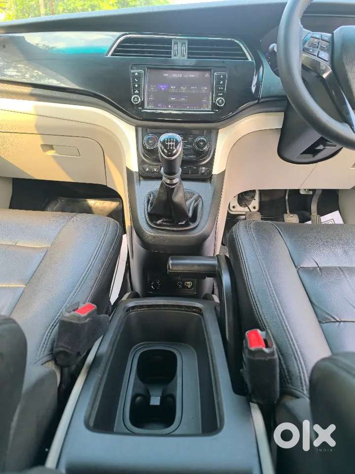 Mahindra Marazzo 1.5 M6 Plus 7 Str, 2021, Diesel