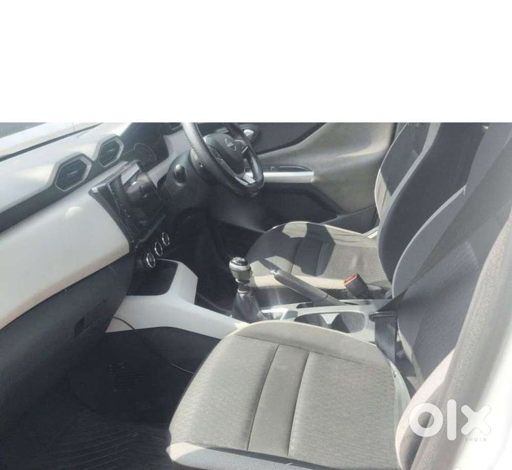 Nissan Magnite, 2022, Petrol