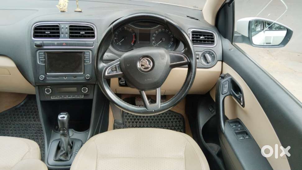 Skoda Rapid 1.6 Mpi At Style, 2018, Petrol
