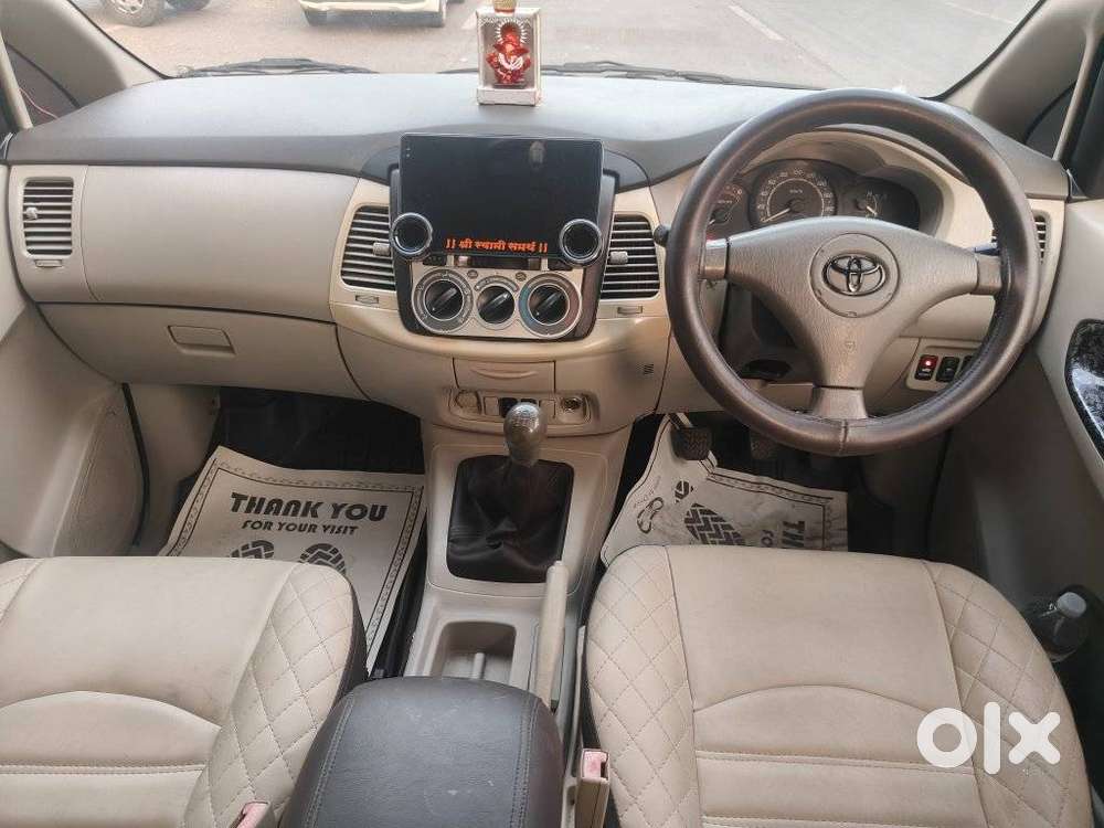 Toyota Innova 2.5 G (diesel) 8 Seater, 2011, Diesel