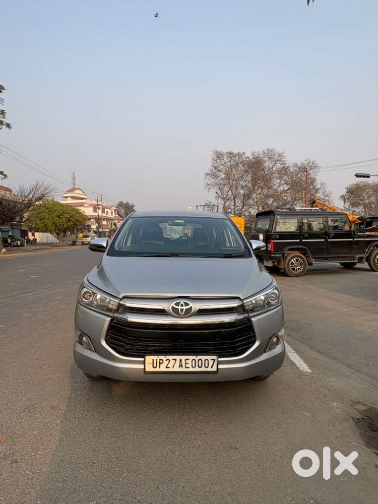 Toyota Innova Crysta 2016 Diesel Well Maintained