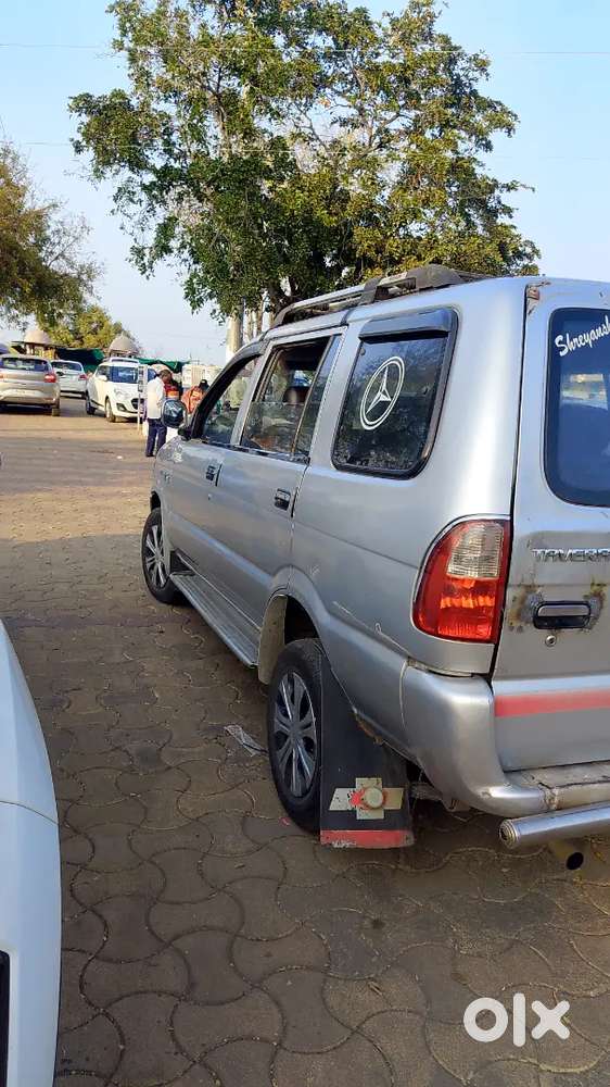 Chevrolet Tavera 2011