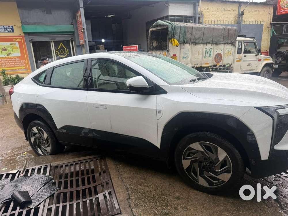 Mahindra Xev 9e Pack Three (top Model), 2025, Electric
