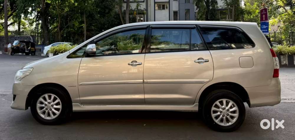 Toyota Innova 2.5 Vx 7 Seater Bs Iv, 2012, Diesel