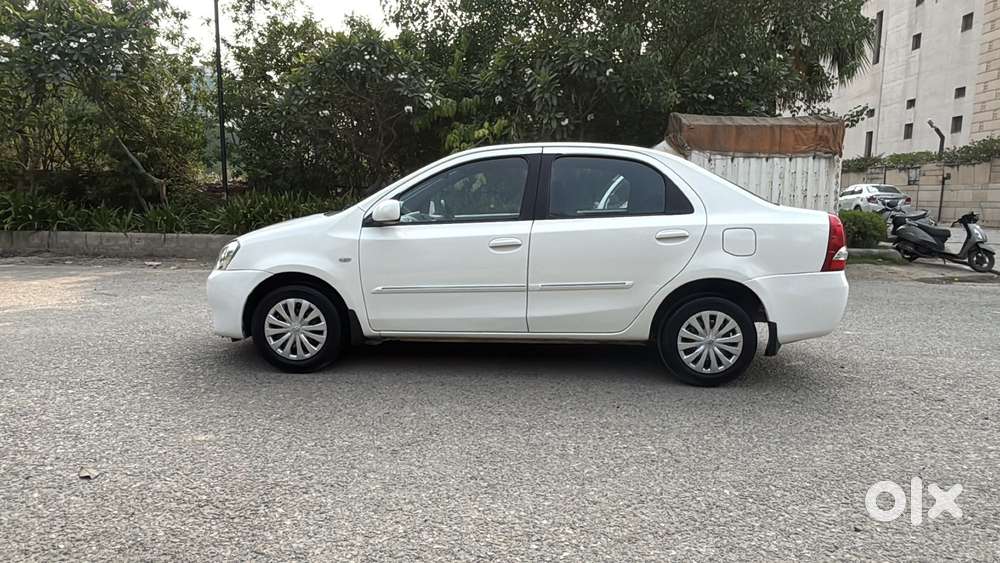 Toyota Etios 2010-2012 G, 2011, Petrol