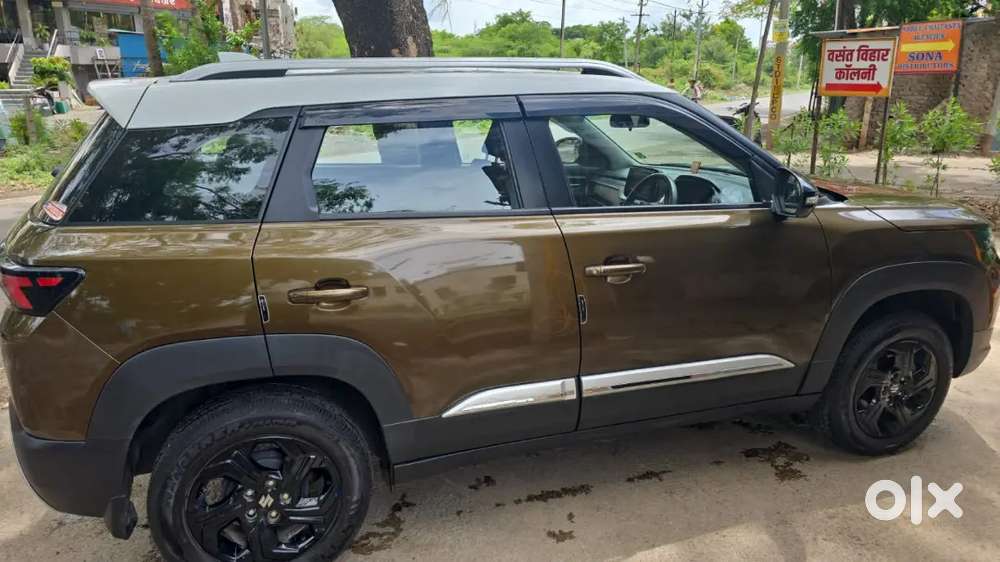 Maruti Suzuki Brezza 2025 Cng & Hybrids 5000 Km Driven