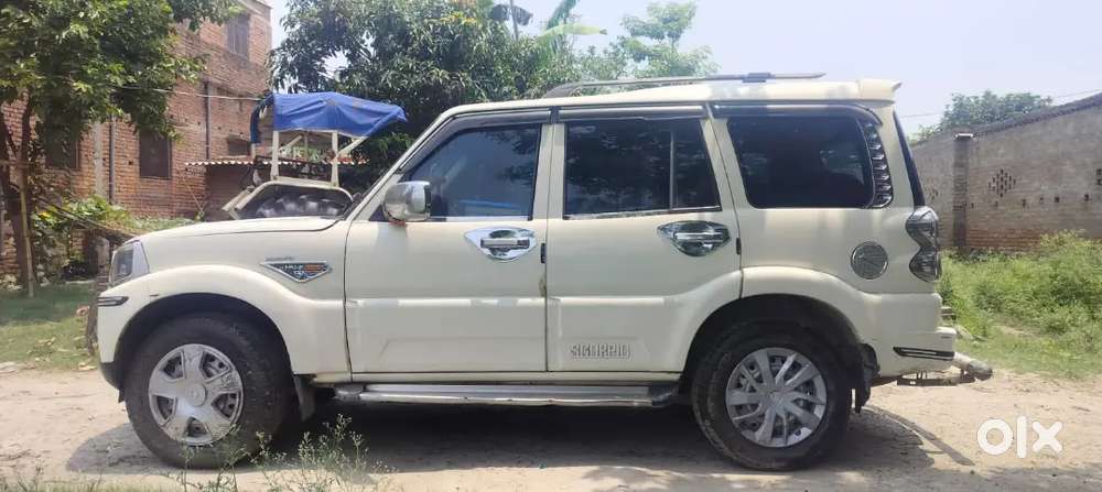 Mahindra Scorpio 2.2 S4 2016