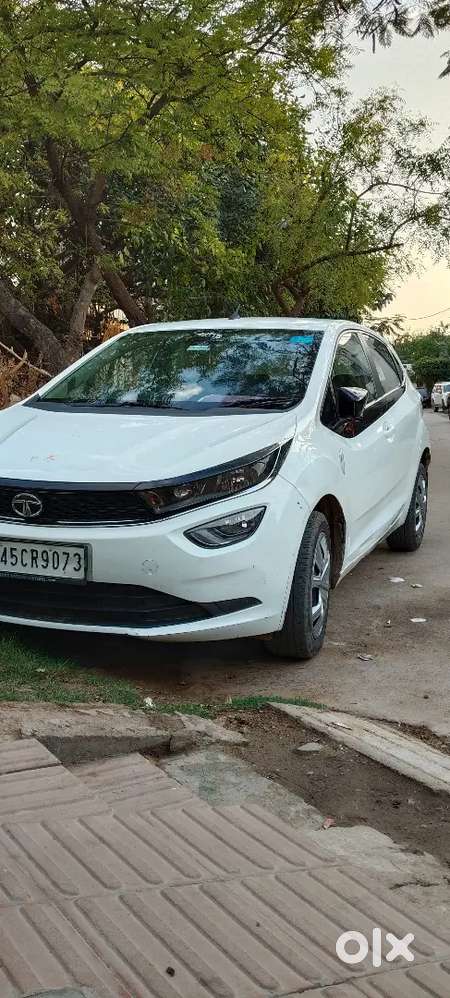 Tata Altroz 2022 Petrol 5600 Km Driven