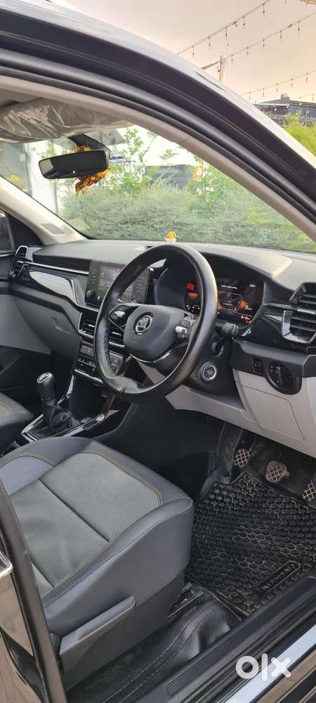 Skoda Kushaq 1.0 Tsi Style, 2023, Petrol