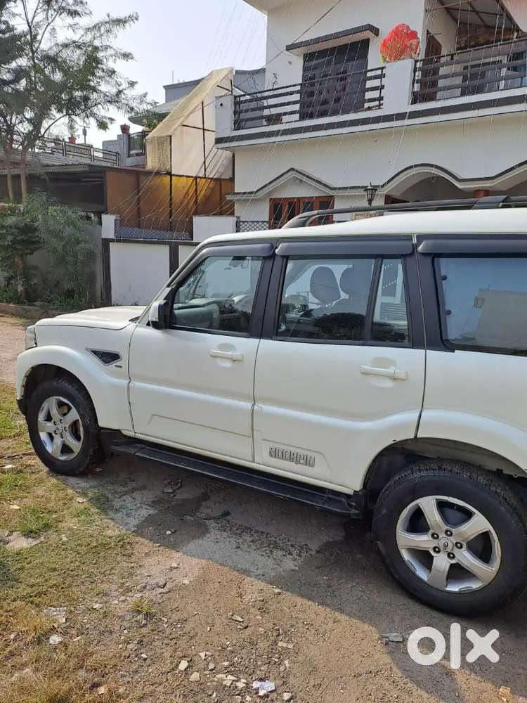 Mahindra Scorpio Classic 2020 Diesel 140000 Km Driven