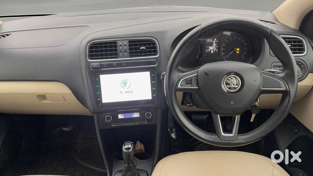 Skoda Rapid 1.0 Style At, 2021, Petrol