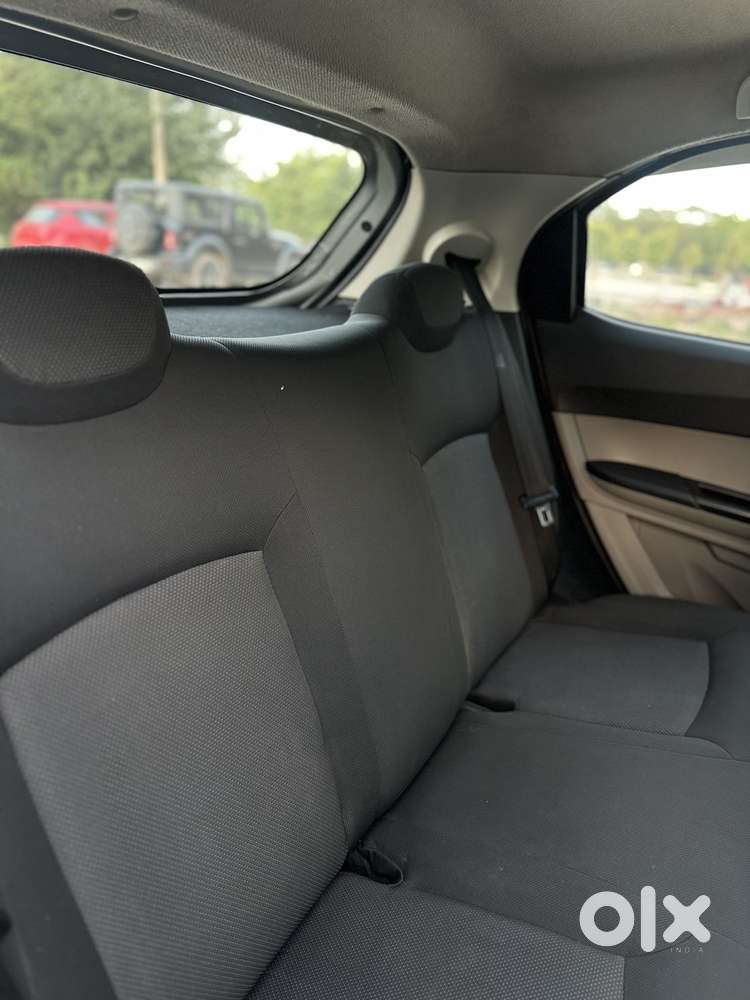 Tata Tiago 1.2 Revotron Xm Cng, 2019, Cng & Hybrids