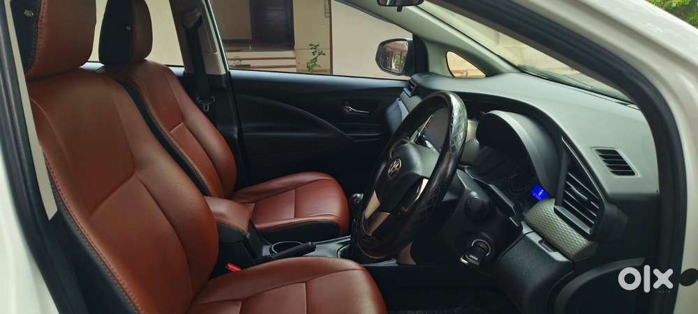 Toyota Innova Crysta