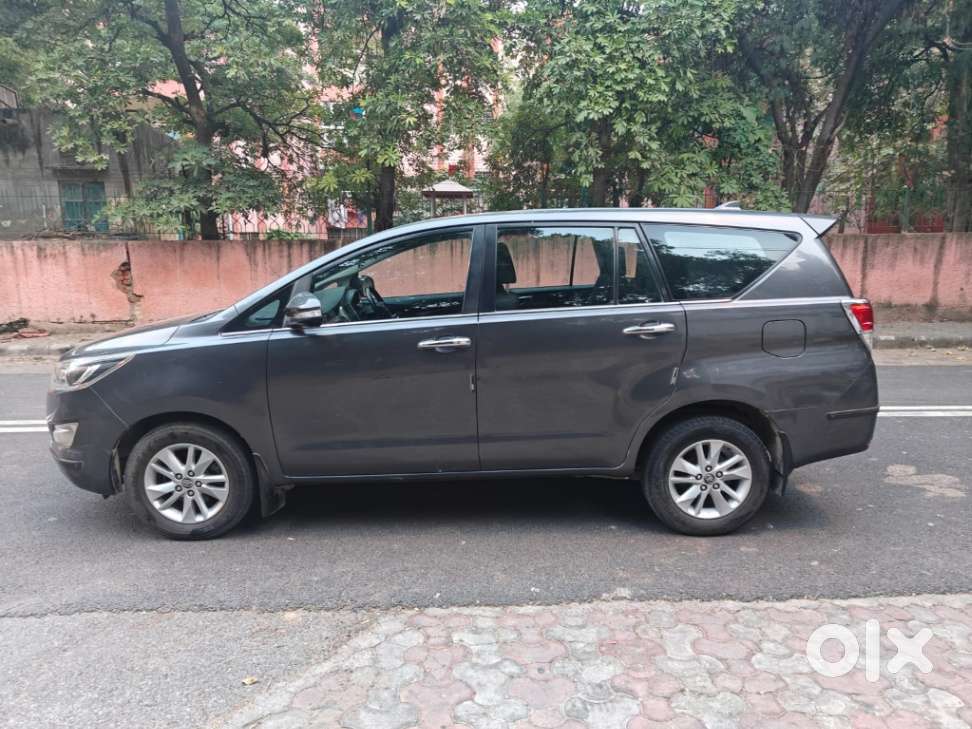 Toyota Innova Crysta 2.7 Vx Mt, 2016, Petrol
