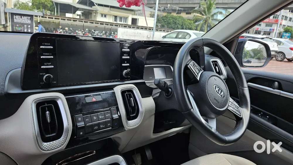 Kia Sonet 2021 Petrol 31500 Km Driven, Well Maintained