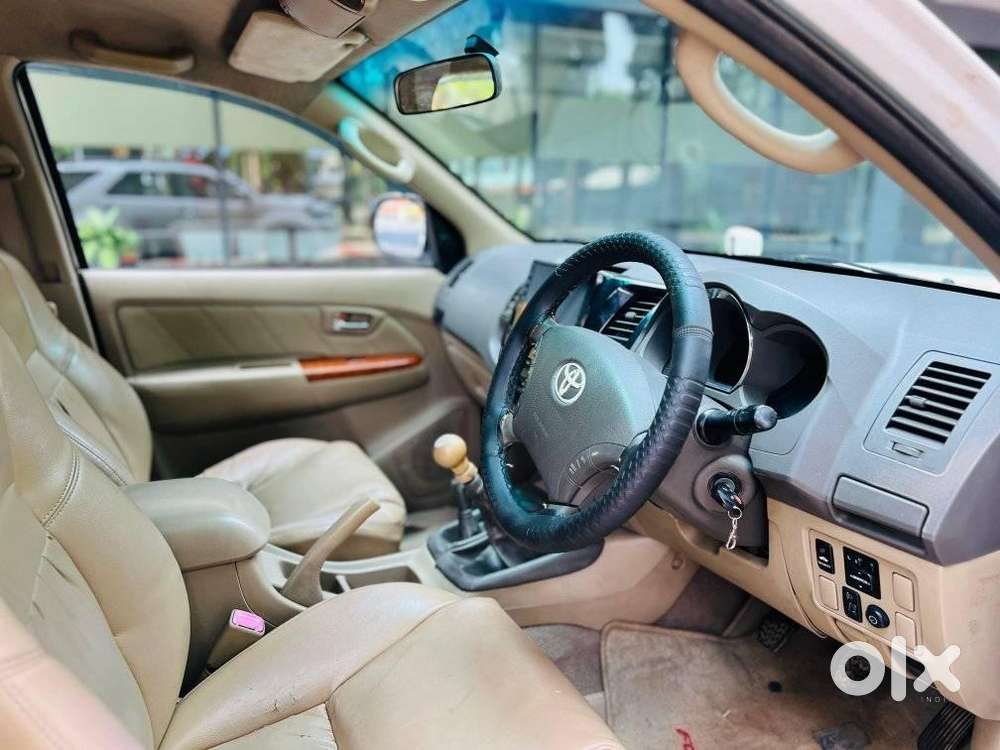 Toyota Fortuner 3.0 4x2 Mt, 2009, Diesel