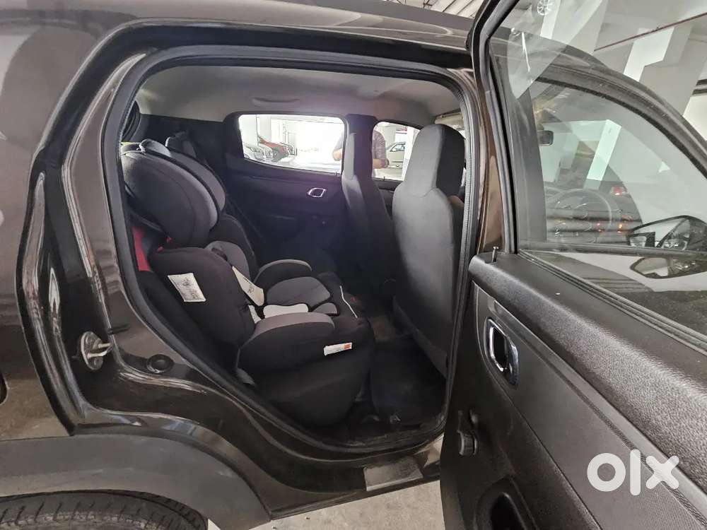 2019 Renault Kwid Rxt (o) Amt With Easy Care Service Pack