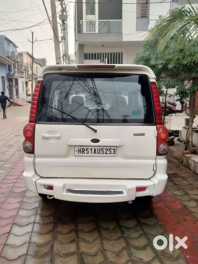 Mahindra Scorpio 2013 Diesel Well Maintained