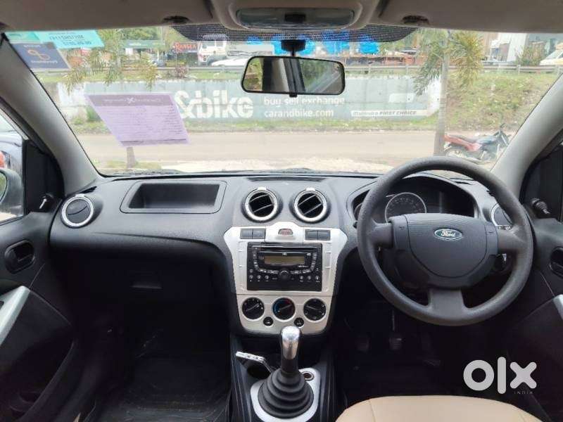 Ford Figo, 2012, Petrol