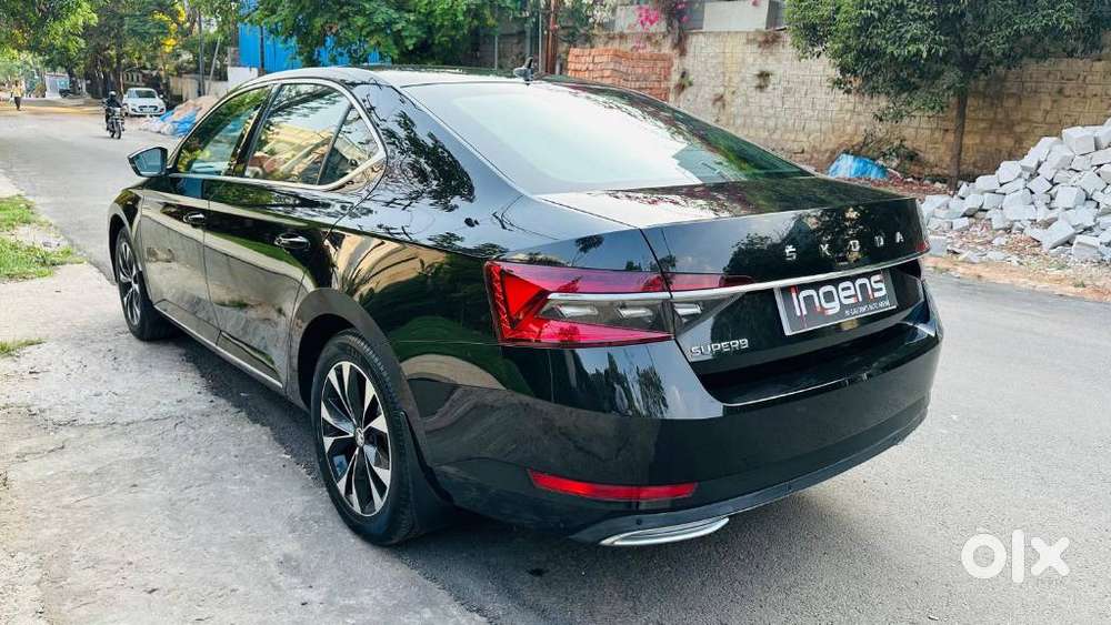 Skoda Superb 2.0 Tsi At L&k, 2020, Petrol