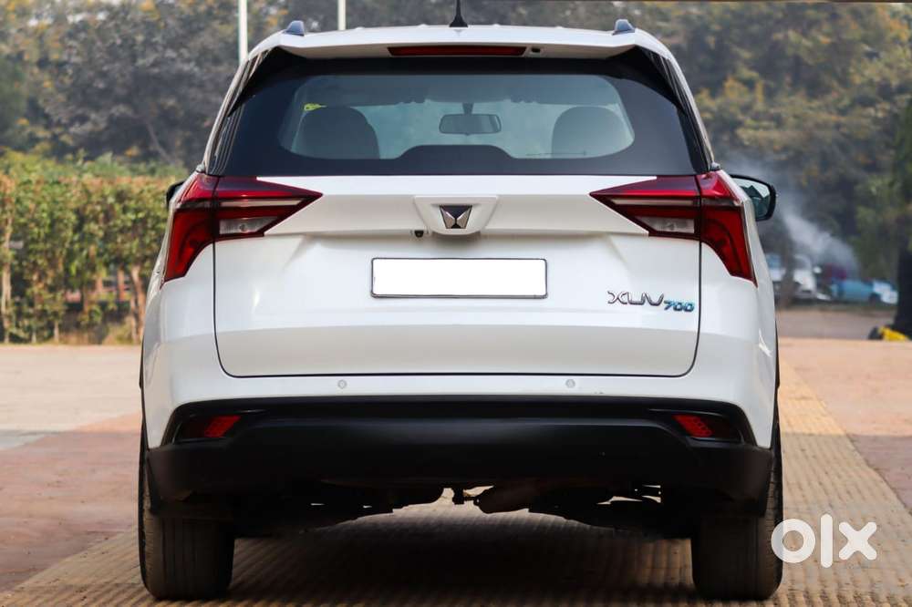 Mahindra Xuv700 Mx Diesel Mt 5 Str (e), 2022, Petrol