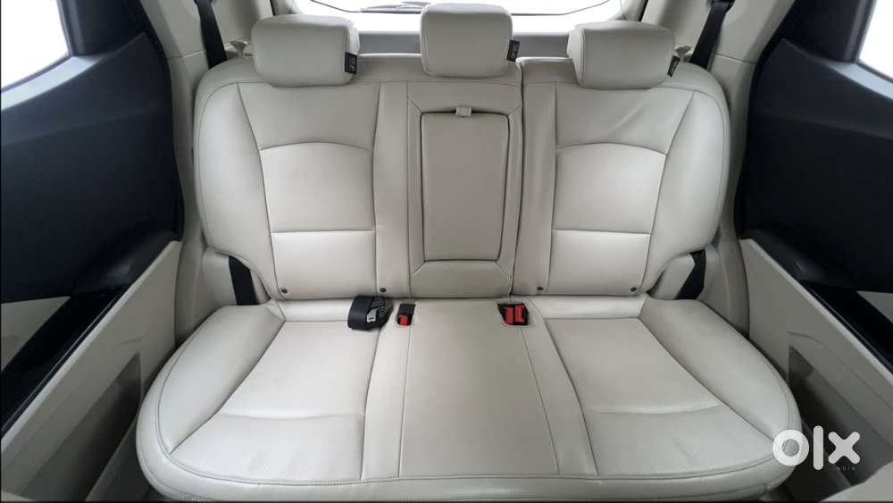 Mahindra Xuv300 W8 Option, 2023, Petrol