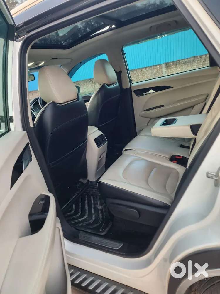 Mg Hector Pe 1.5 Dct Sharp
Petrol 
1st Owner 
Full Insurance