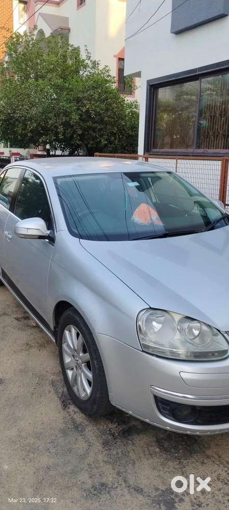 Volkswagen Jetta 2010 Diesel 78000 Km Driven