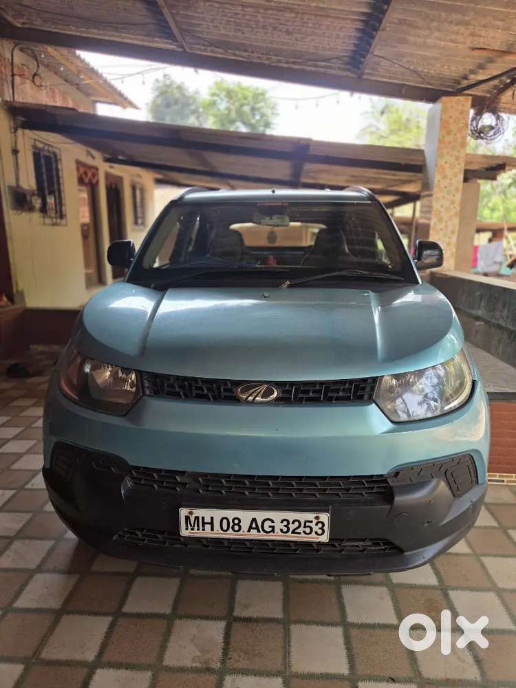 Mahindra Kuv 100