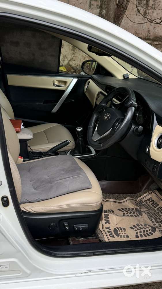 Toyota Corolla Altis 2017