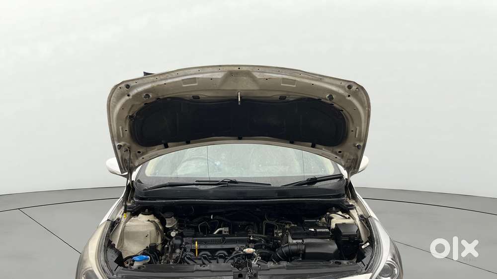 Hyundai Verna [2015-2018] Fluidic 4s 1.6 Vtvt Sx, 2015, Petrol