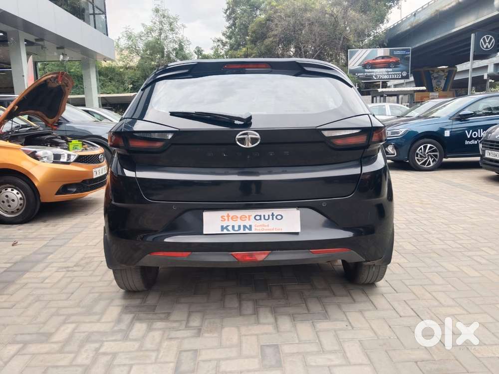 Tata Altroz 1.2 Xz Plus Dark Edition, 2022, Petrol