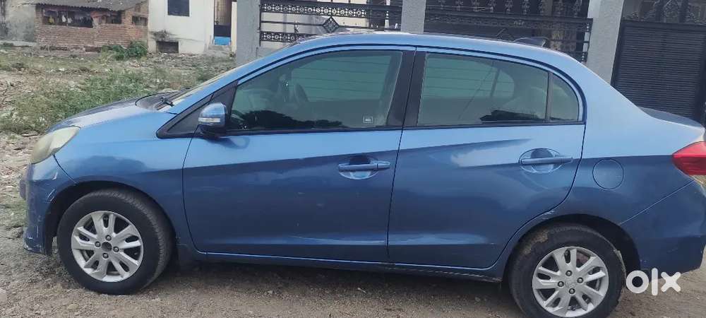Honda Amaze 2013 Diesel 950000 Km Driven