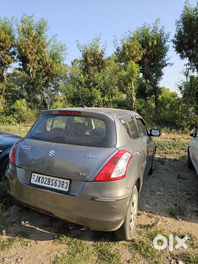 Maruti Suzuki Swift 2016 Petrol 92000 Km Driven