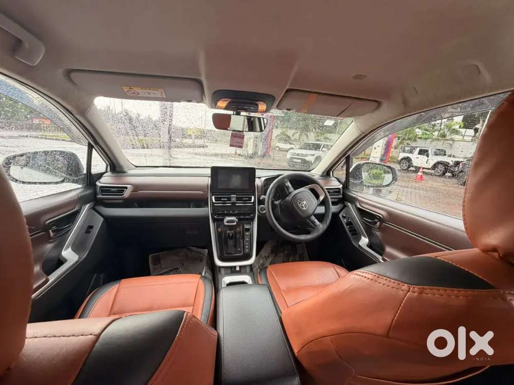 Toyota Innova Hycross 2024 Hybrid