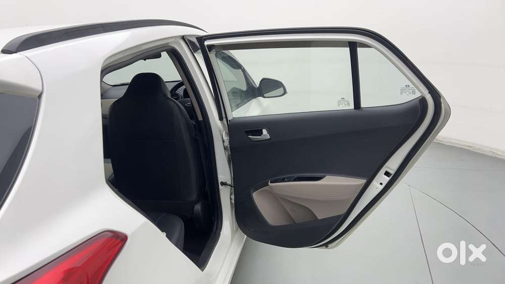 Hyundai Grand I10 [2017-2020] 1.2 Kappa Vtvt Sportz At, 2018, Petrol