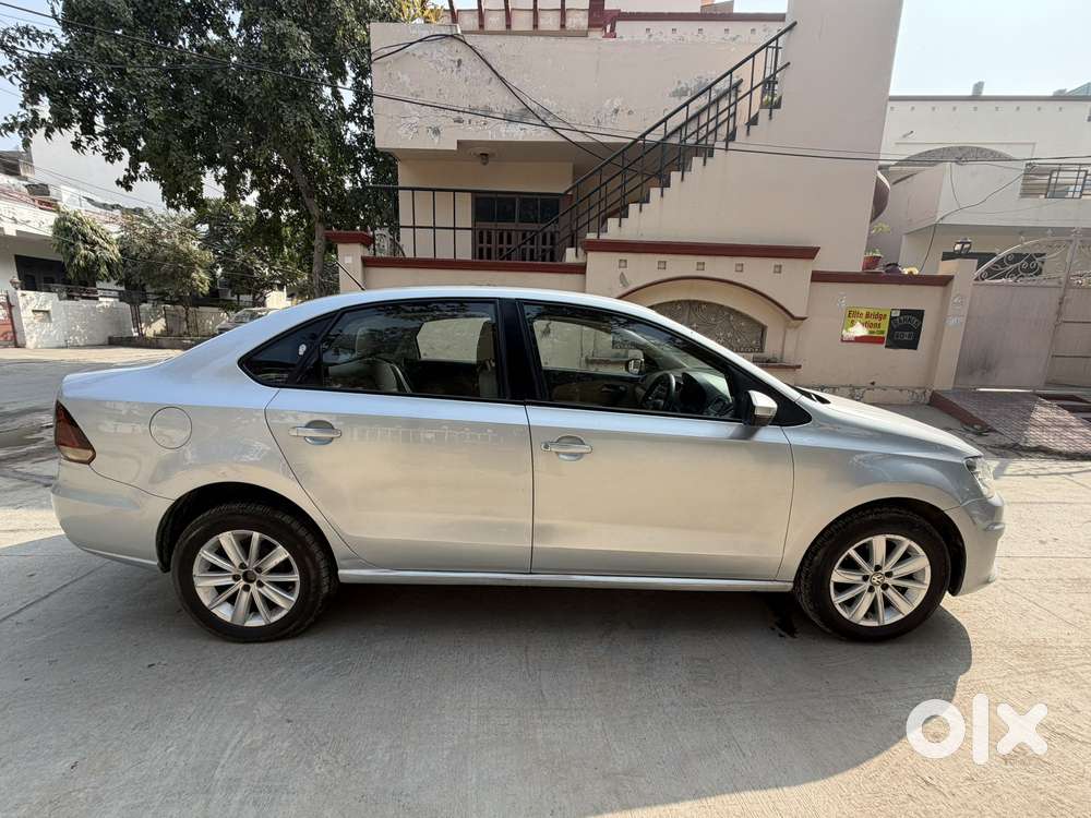 Volkswagen Vento 1.2 Tsi Highline Plus At, 2017, Petrol