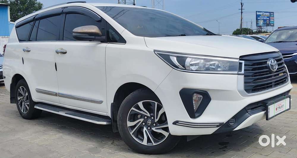 Toyota Innova Crysta G 8 Str, 2022, Diesel