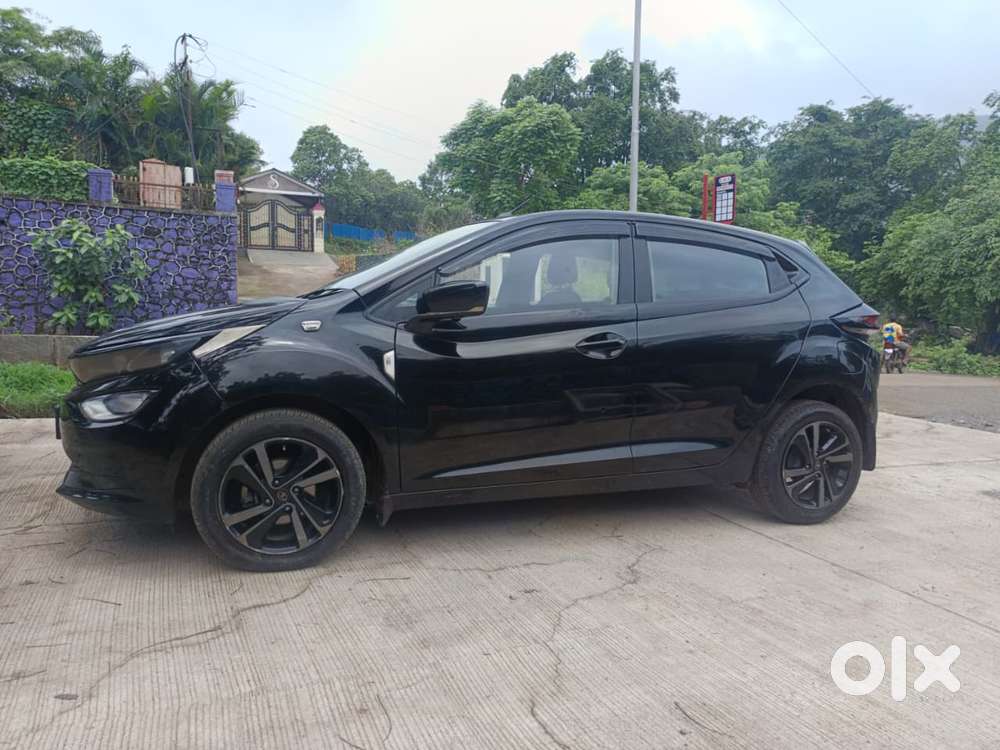 Tata Altroz Xza Plus (s) Dark Edition, 2022, Petrol