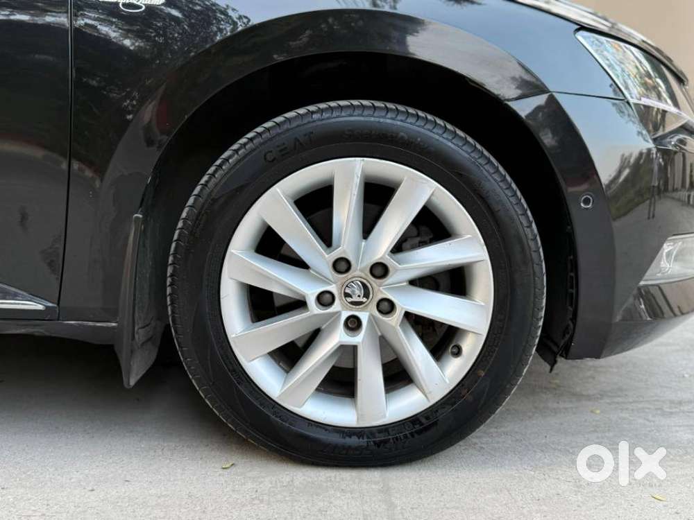 Skoda Superb L&k 2.0 Tdi At, 2017, Diesel