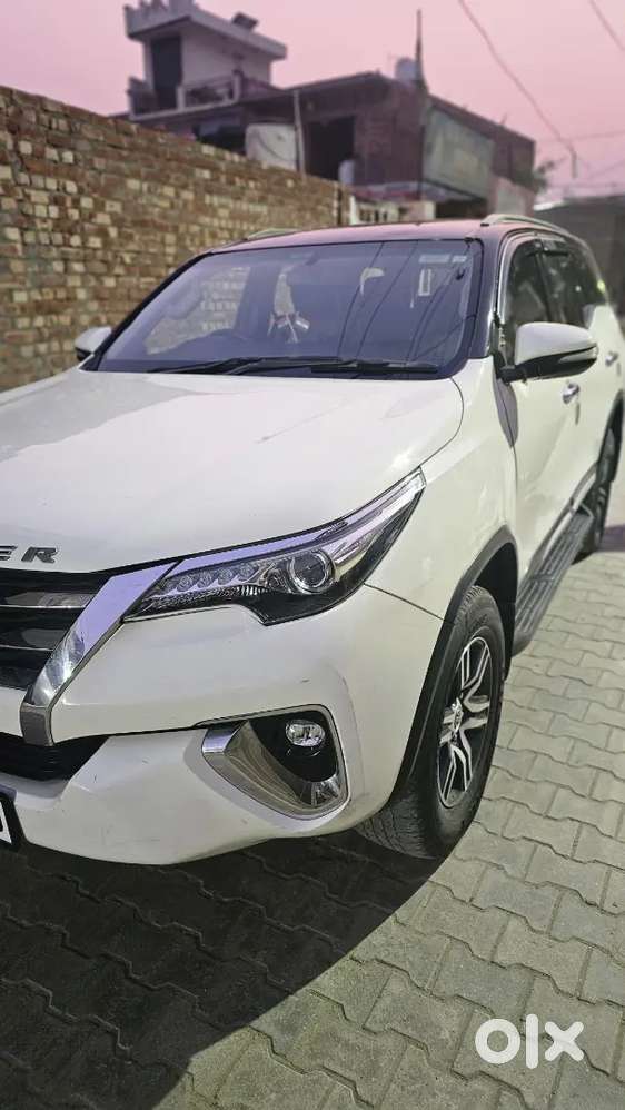 Toyota Fortuner Diesel 2018 4×2 Auto