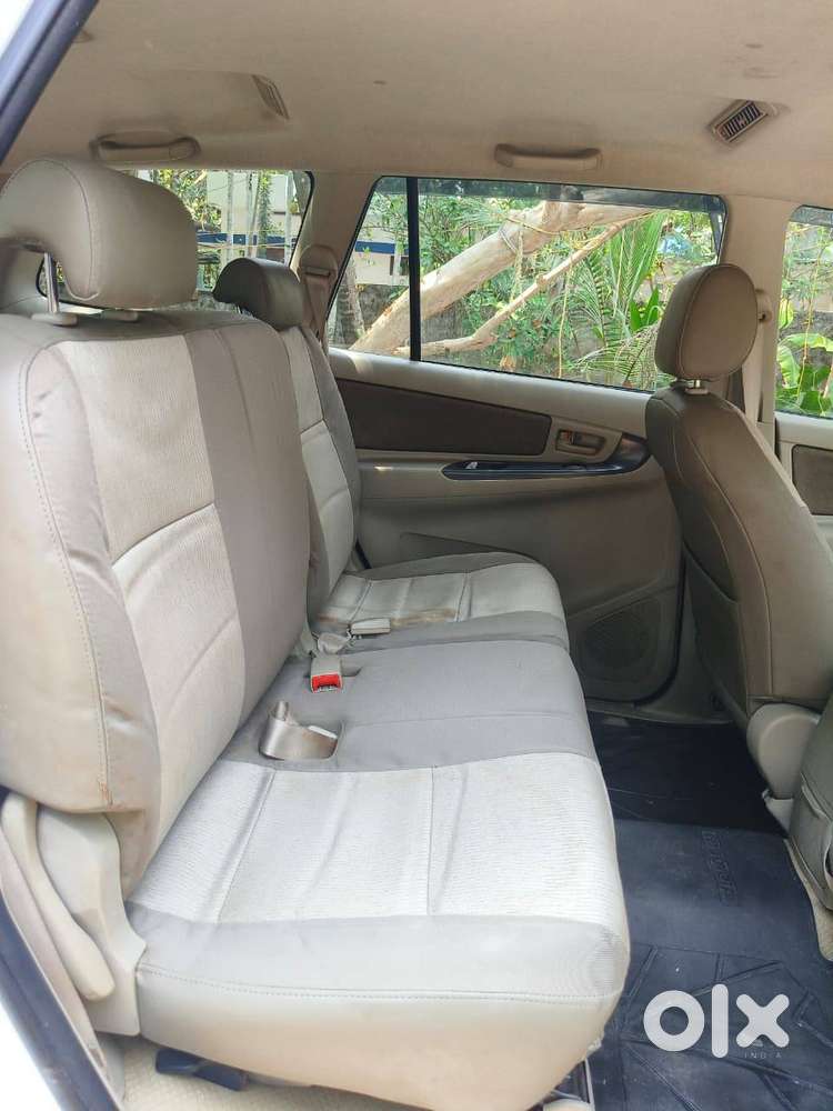 Innova 8 Seater 35000 Km Run Very Good Condition  Single Owner