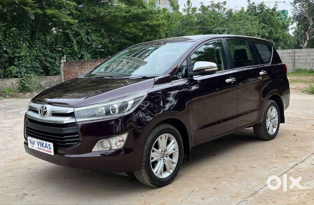 Toyota Innova Crysta 2.8 Zx At 7 Seater, 2016, Diesel