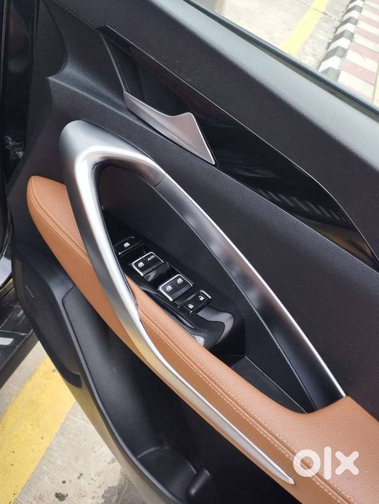 Mg Hector Plus Sharp Cvt, 2023, Petrol