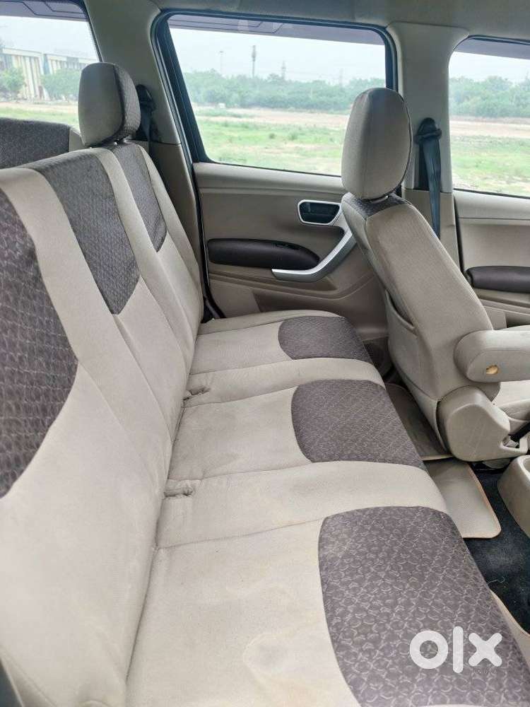 Mahindra Tuv 300 T8, 2017, Diesel