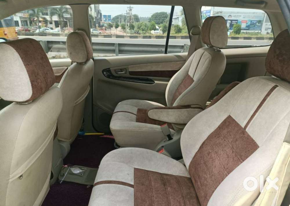 Toyota Innova [2013-2016] 2.5 V Diesel 7 Str, 2014, Diesel