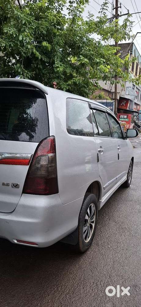 Toyota Innova 2014 Diesel Well Maintained