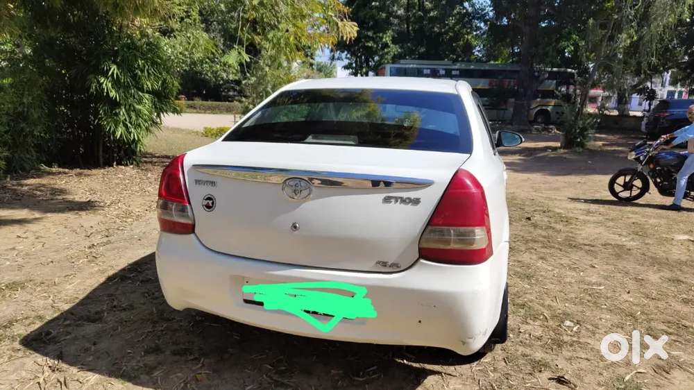 Toyota Etios 2013 Diesel 100120 Km Driven