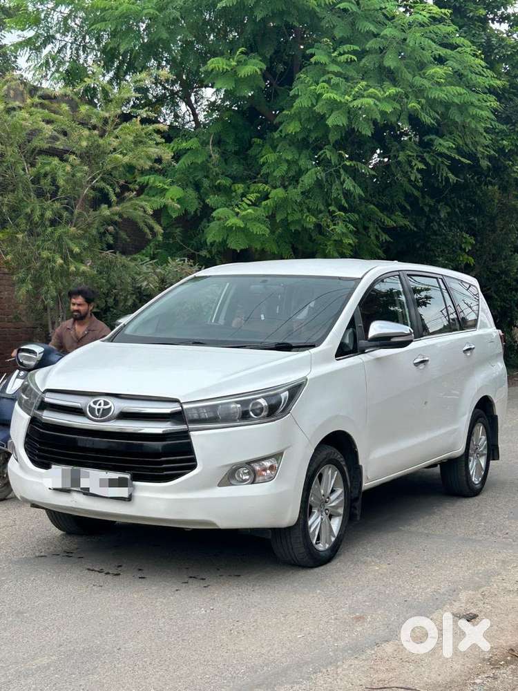 Toyota Innova Crysta 2.4 Z 7 Str, 2016, Diesel